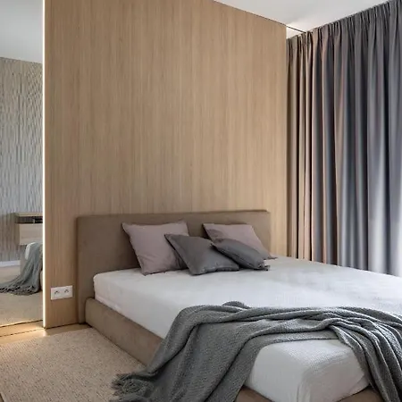 Apartment S Vyhladom Na Hrad